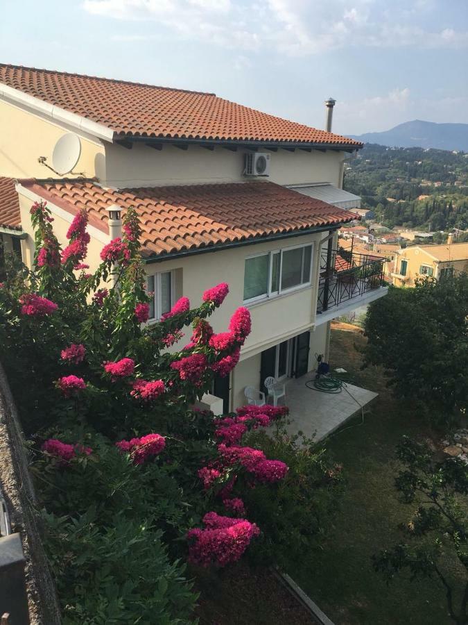 Chez Nikos Villa Kompitsion Luaran gambar